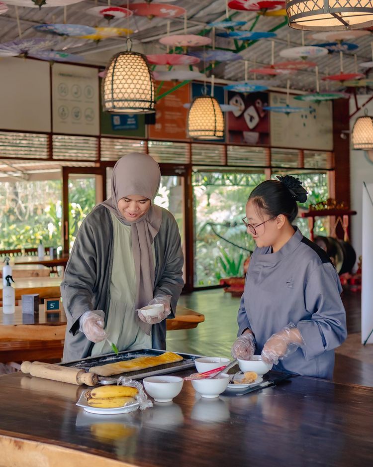 Resort Yang Memukau di Jawa Timur Java Banana Galery & Cafe at Jiwa Jawa Resort Ijen