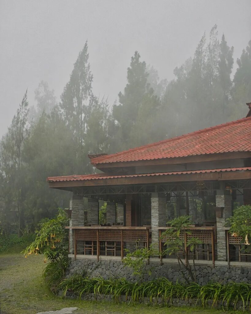 Resort Yang Istimewa untuk Menjadi Akomodasi Bermalam View at Jiwa Jawa Resort Bromo