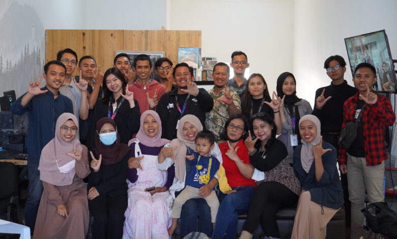 community-learning-cover