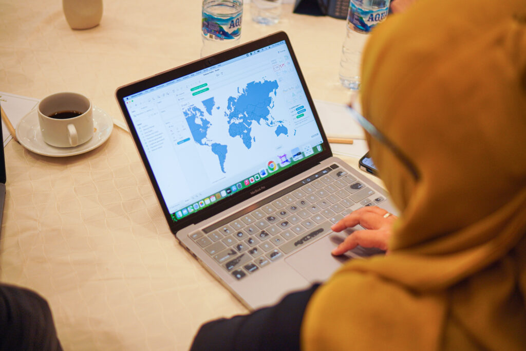 Pelatihan Big Data Analytics: Peta Tematik